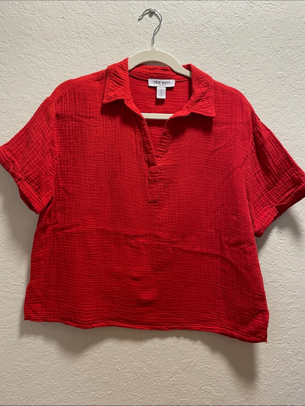 Nine West Red Textured Collared Crop Top